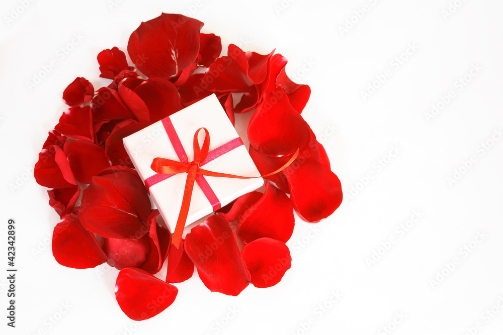 box in rose petals box in rose petals