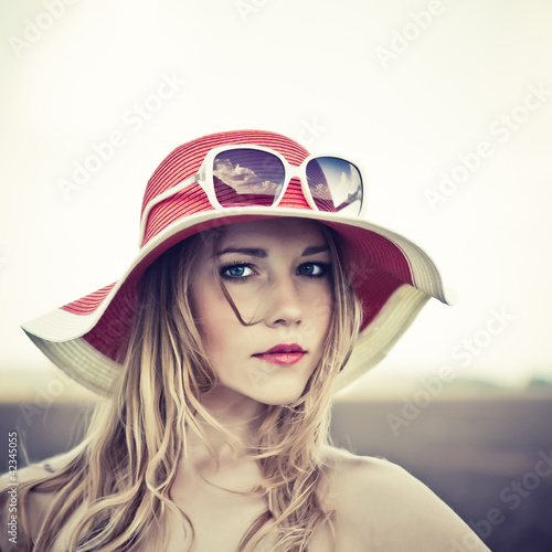 romantic portrait of a girl in a hat © Porechenskaya