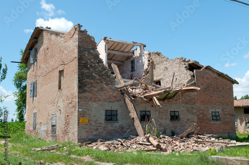 Terremoto in Emilia, Italy, city of Cavezzo - earthquake photo