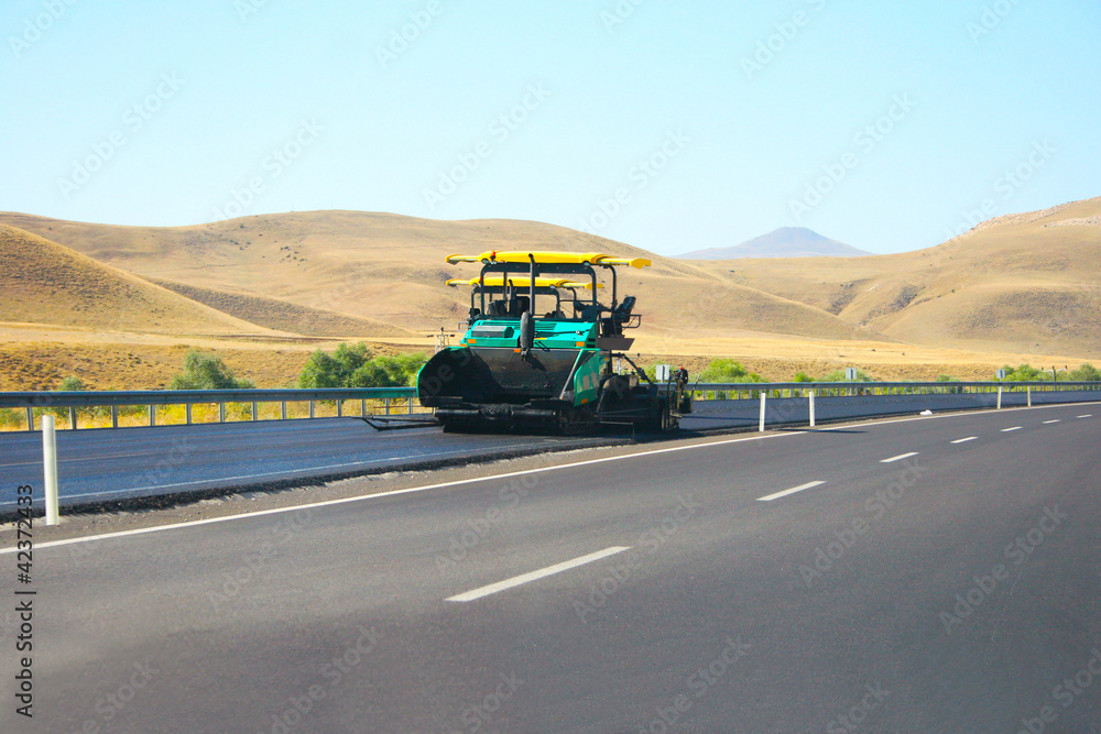 Asphalt paving machine Asphalt paving machine