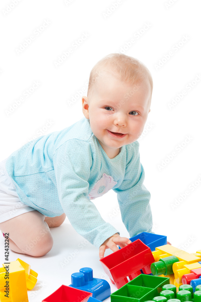 children play with blocks in studio children play with blocks in studio