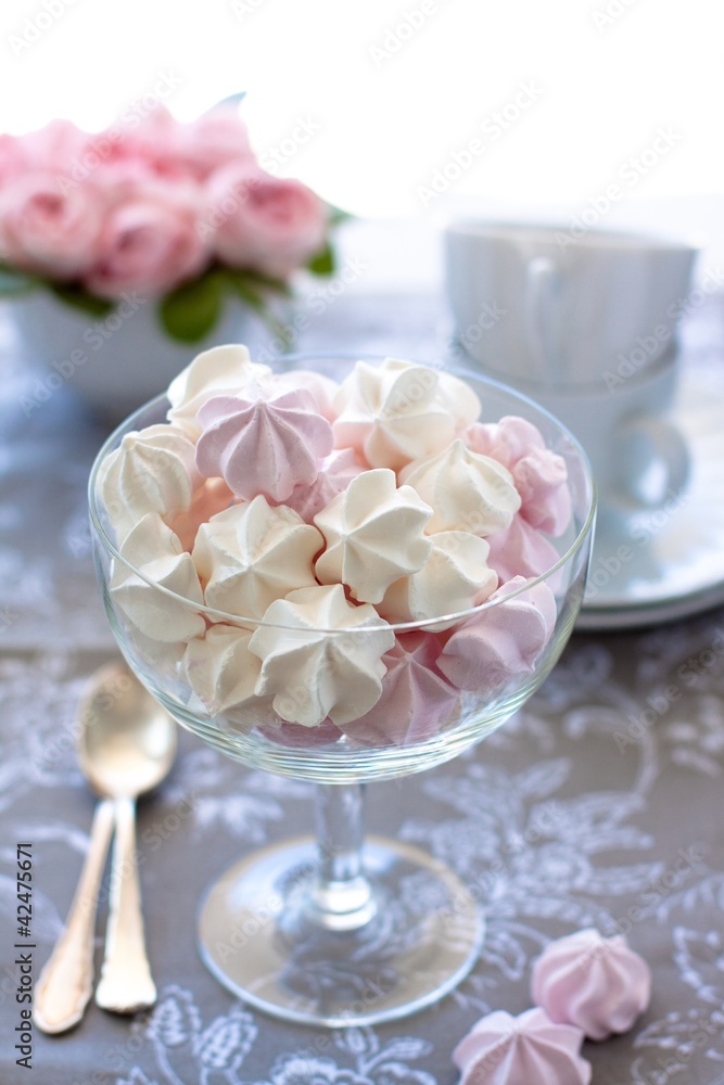 Meringue biscuits Meringue biscuits