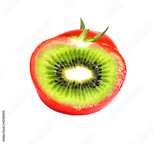 kiwi in tomato