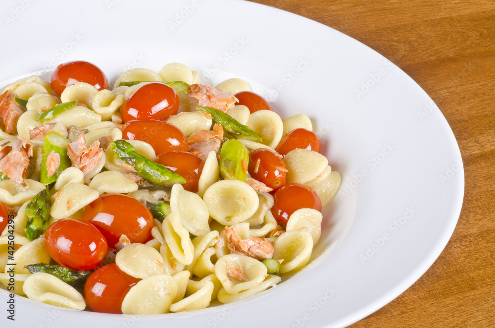Cooked Pasta with Smoked Wild Salmon and Vegetables