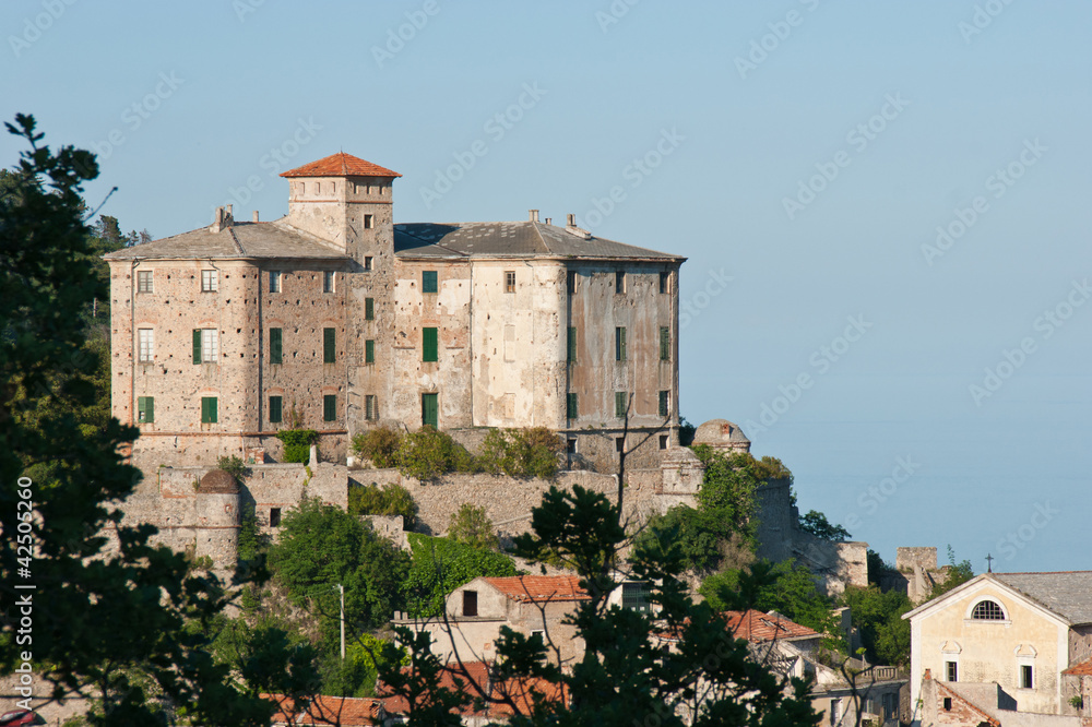 Castello di Balestrino Castello di Balestrino