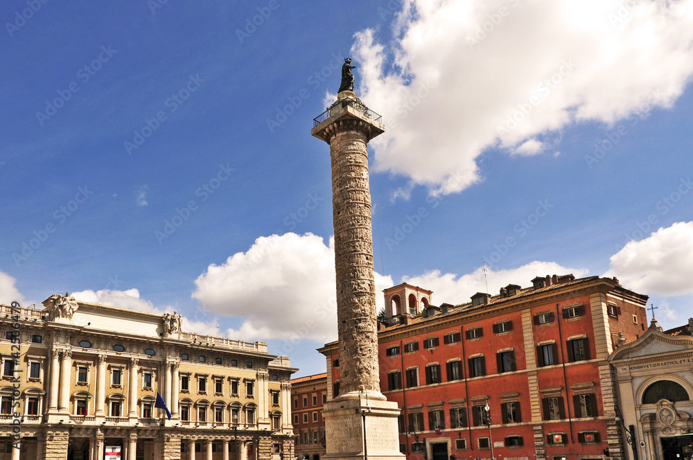 Fototapeta premium Roma, Piazza Colonna - Colonna di Marco Aurelio