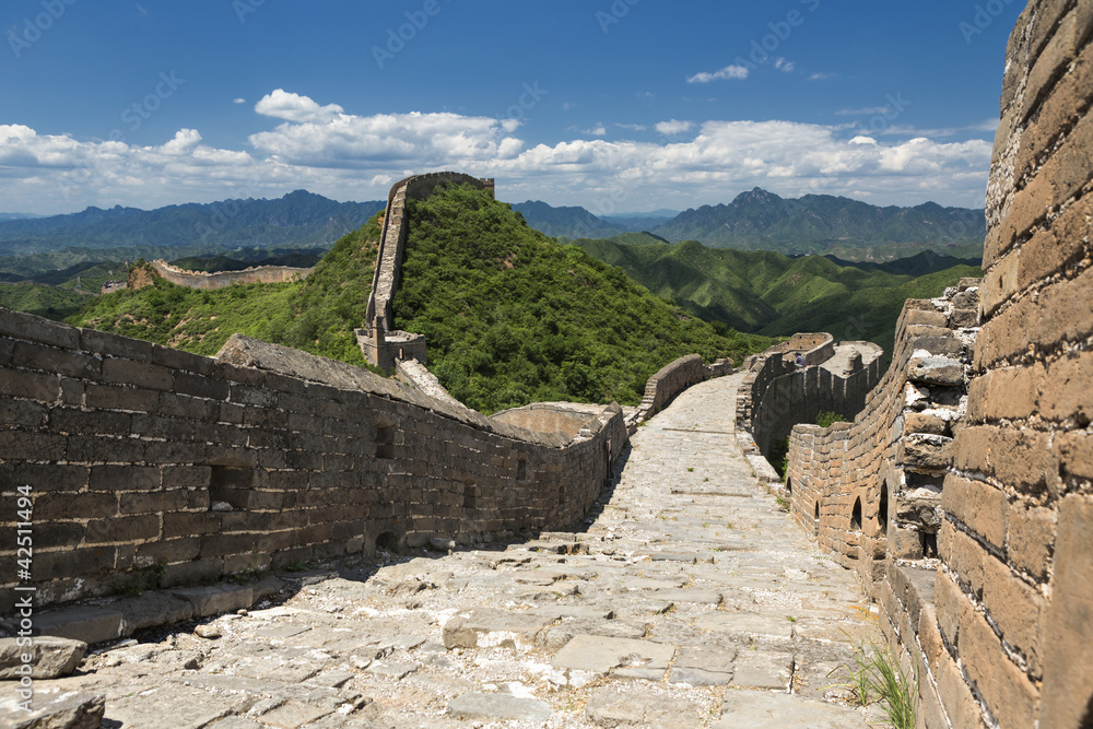 Große Mauer bei Jinshanling / China, mittags