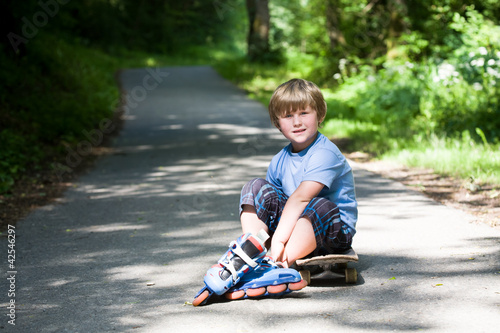 Naklejka boy on rollerblades