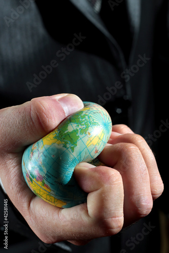 kapitalism and economy