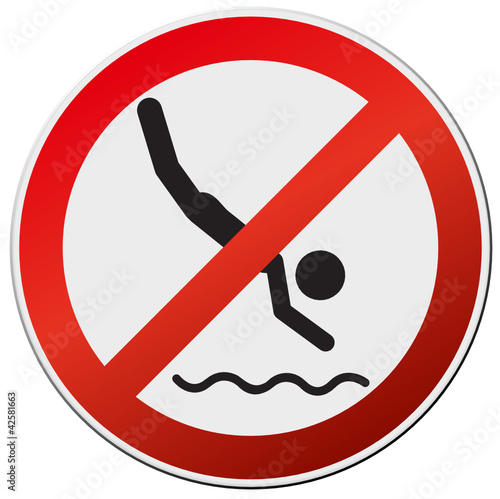 Verbot Schild Sprung ins Wasser