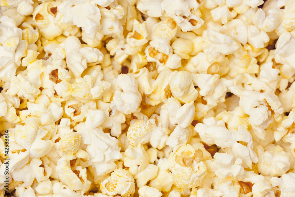 Crunchy white buttered popcorn Crunchy white buttered popcorn