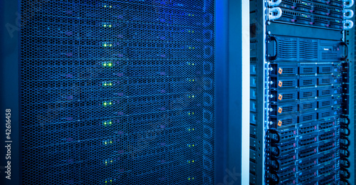 Tableau sur toile Server rack cluster in a data center