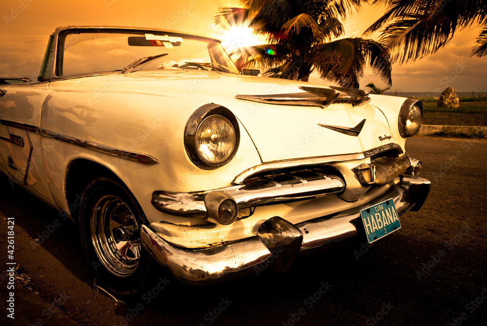 Naklejka premium Stary amerykański samochód, Kuba