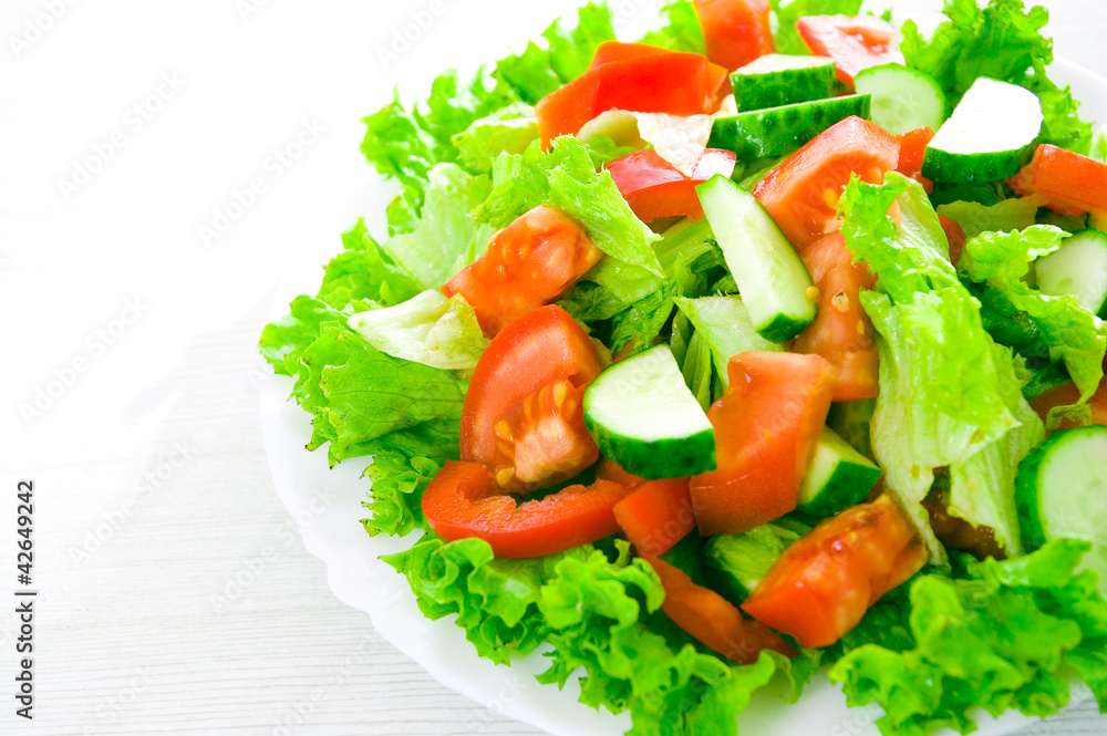 vegetable salad on plate