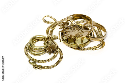 Old broken gold jewelry