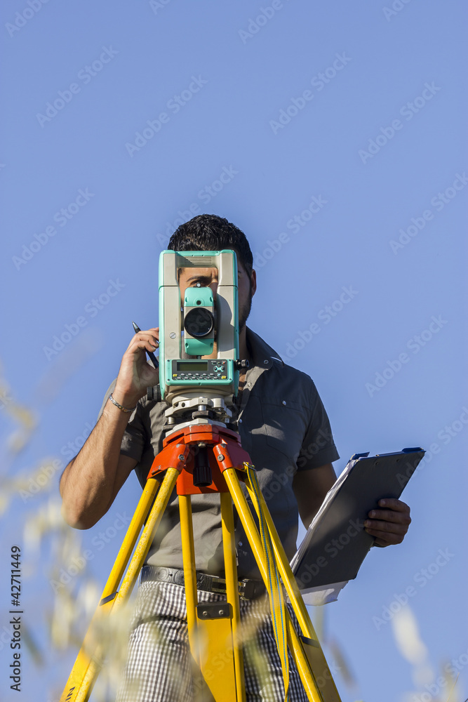 Geometra e Rilievi Topografici in campagna