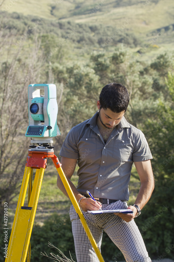 Geometra e Rilievi Topografici in campagna