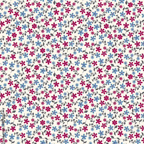 Seamless pattern with small flowers