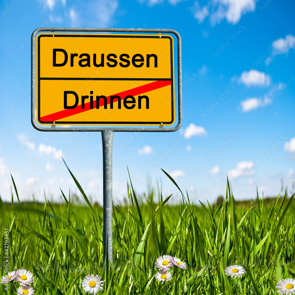 Ortsschild Drinnen Draussen StockFoto Adobe Stock