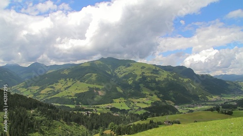 Wallpaper Mural Alpen Zeitraffer Berge und Wolken 2 Torontodigital.ca