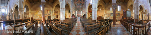Verona, San Zeno, la navata