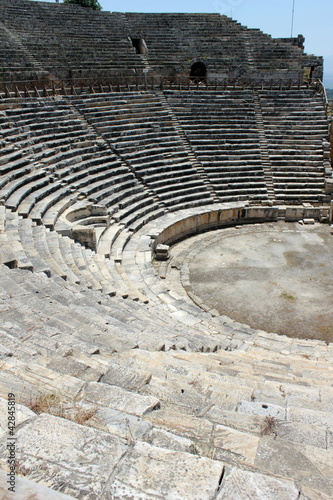 hierapolis amphitheater