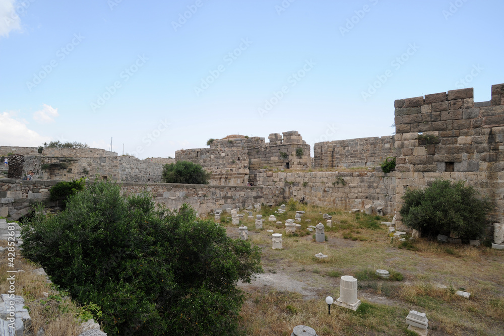 Tours de défense du château de Neratzia à Kos