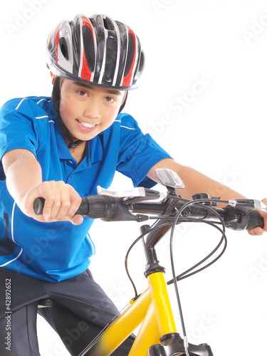 kind auf fahrrad