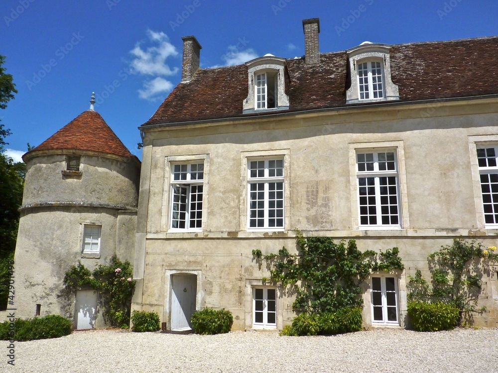Petit Château Typique en France