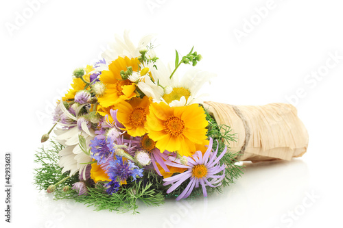 Fototapeta Naklejka Na Ścianę i Meble -  beautiful bouquet of bright  wildflowers, isolated on white