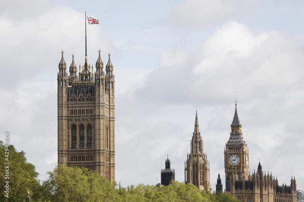 Fototapeta premium London skyline, Westminster Palace, Big Ben and Victoria Tower