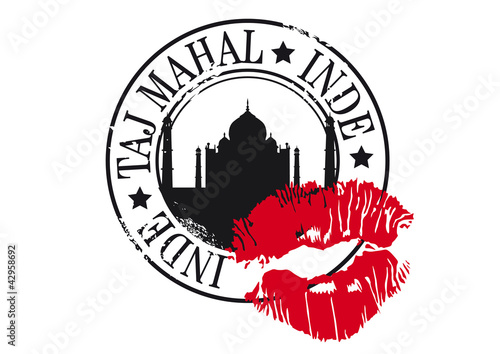 TAJ MAHAL_KISS
