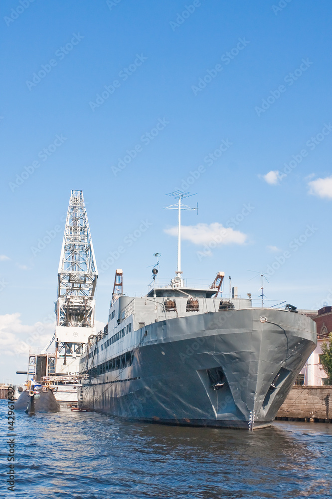 Naklejka premium The vessel at the berth shipyard. St. Petersburg