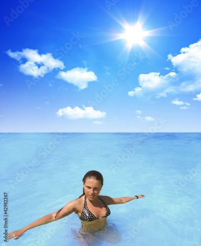 sexy Frau im Wasser