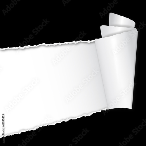 aufgerissenes Papier mit Textfreiraum