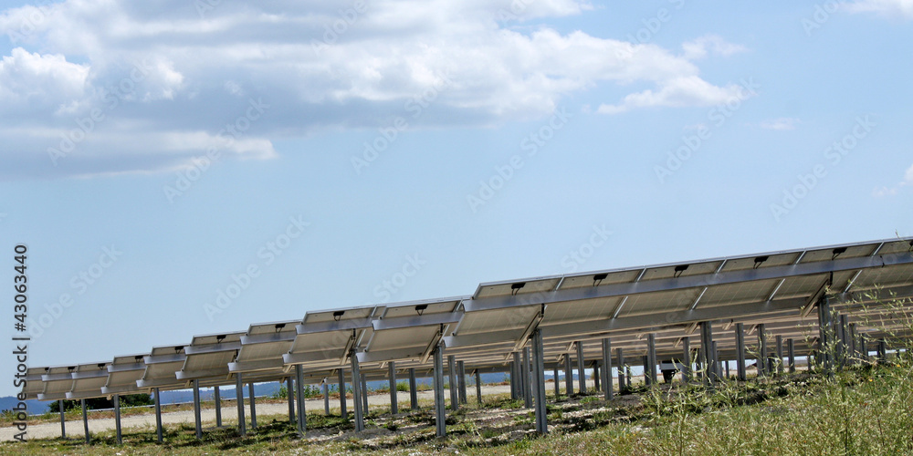 Champs de panneaux photovoltaïque