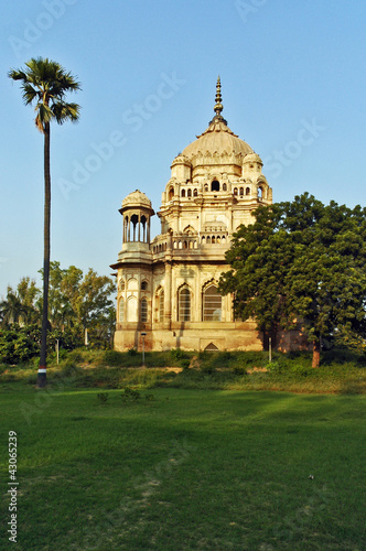 Lucknow  tomba Nawab Ali Khan e Begum Murshid Jaadi - India