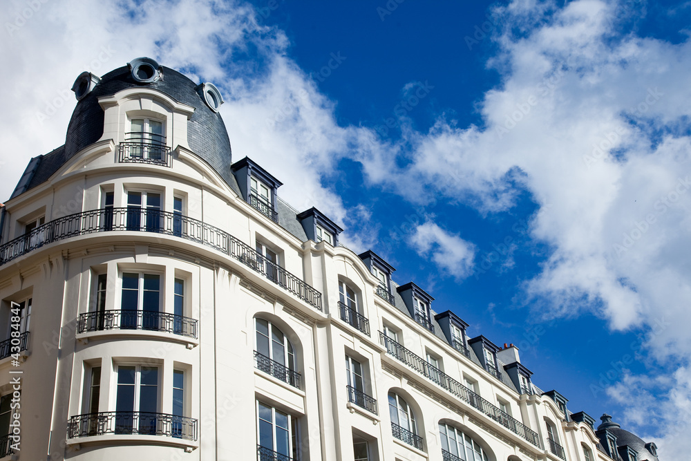 Fototapeta premium Wohnung - Haus in Paris