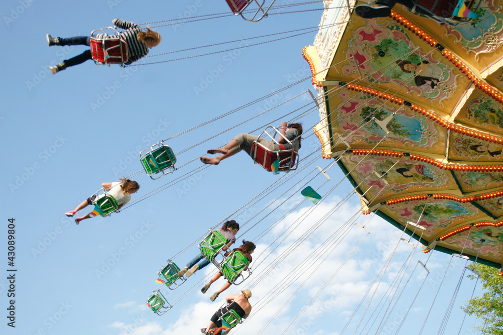 Kettenkarussell StockFoto Adobe Stock