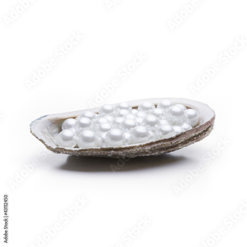 Perlen in einer Auster