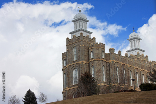 Logan temple, Utah