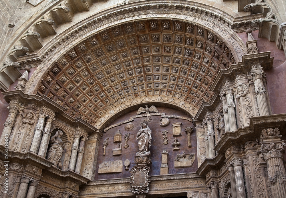 Palma cathedral doorway