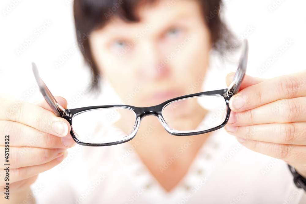 Opticians in fitting eyeglasses Opticians in fitting eyeglasses