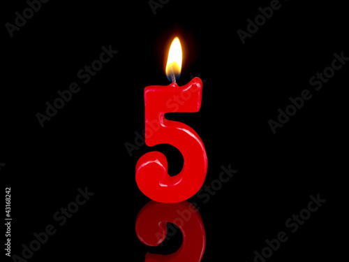 Birthday-anniversary candles showing Nr. 5