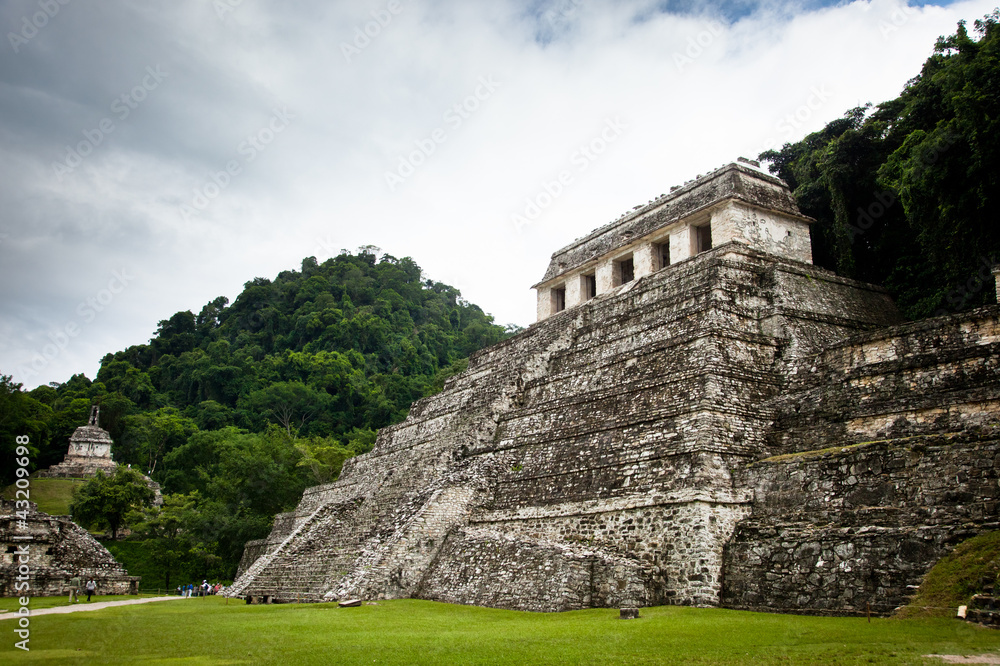 Mayan ruins in the site of Palenque, Mexico. Mayan ruins in the site of Palenque, Mexico.