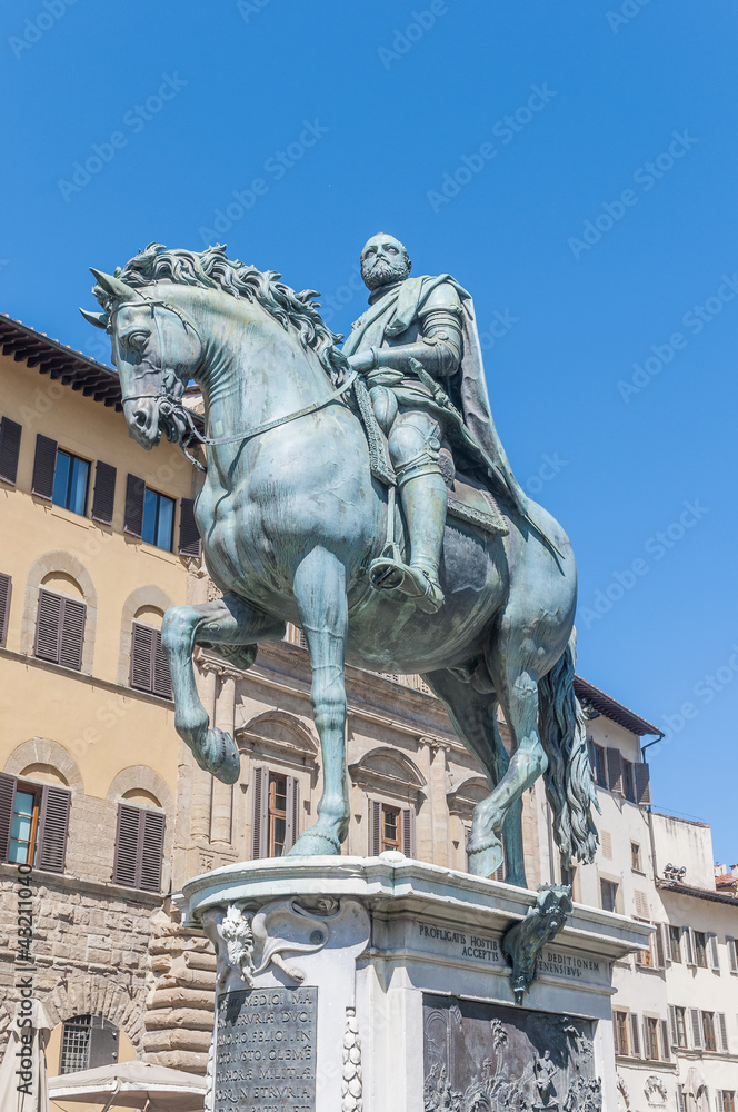 Còsimo di Giovanni degli Mèdici statue in Florence, Italy Còsimo di Giovanni degli Mèdici statue in Florence, Italy