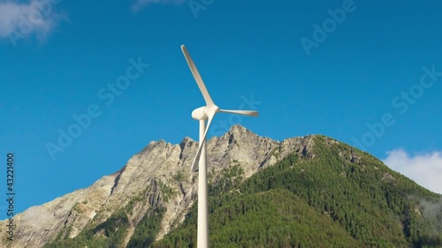 Eolico cielo montagna