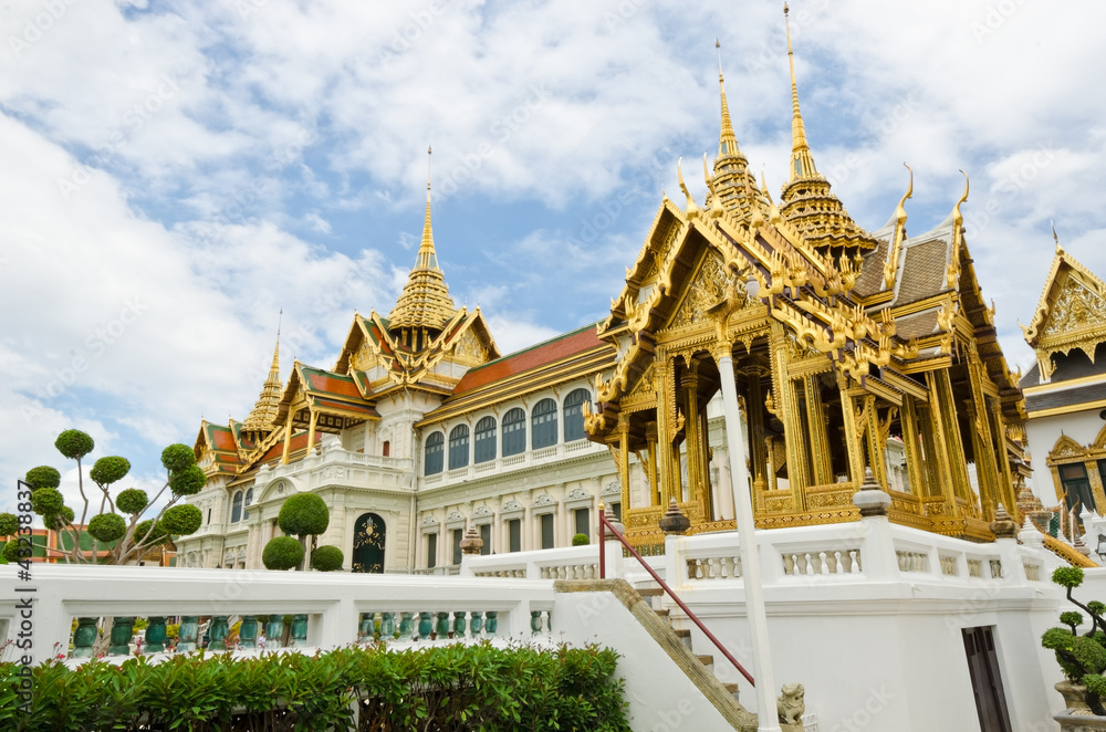 Fototapeta premium The Chakri Maha Prasat Throne Hall