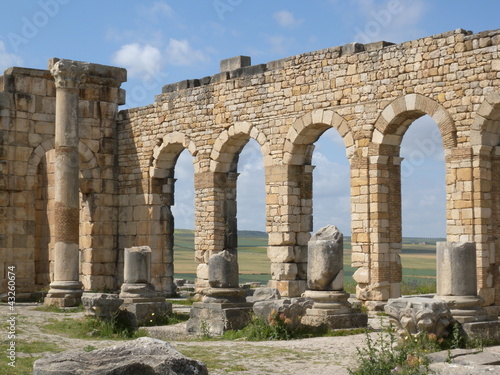 Wallpaper Mural Säulenreihe in Volubilis Torontodigital.ca