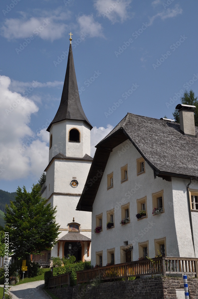 Fototapeta premium Kirche in Werfenweng